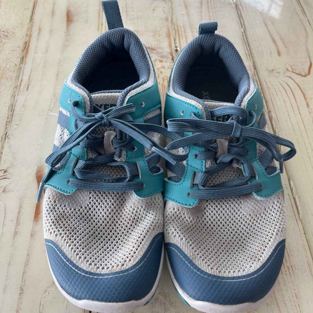 Xero women’s shoe size 7